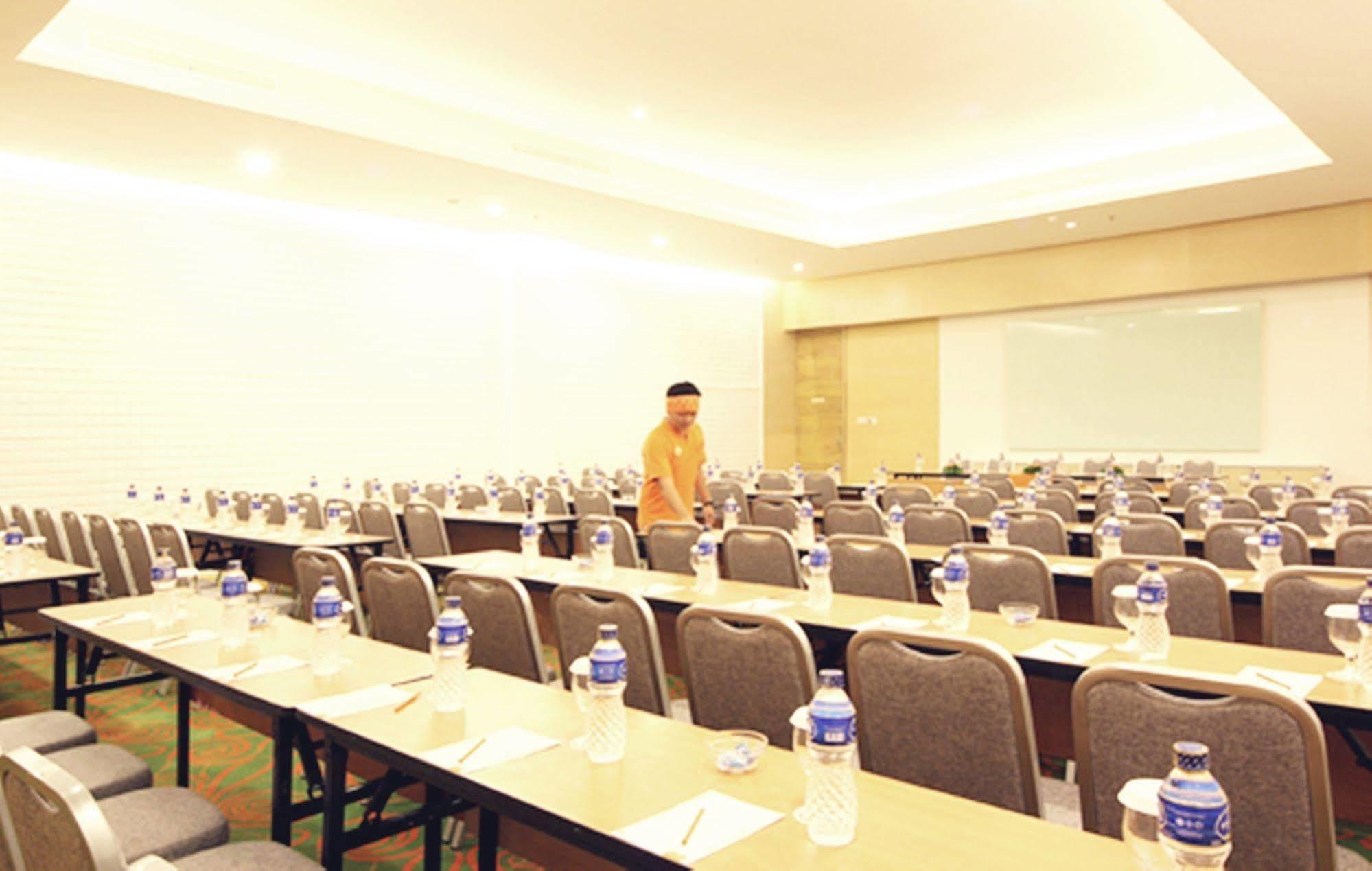 Pop! Festival Citylink Hotel 2*